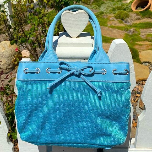 👜VINTAGE THE SAK BABY BLUE SHOULDER BAG. Great condition. Snap closure. - Picture 1 of 8